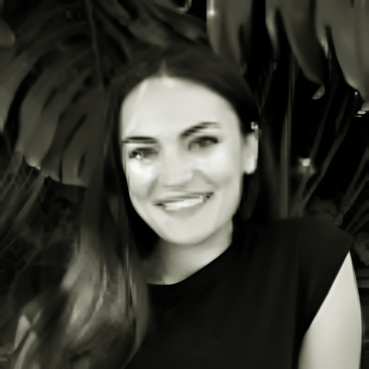 Raluca E.